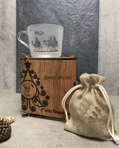 Juego Taza, Café y caja en madera grabada y personalizada